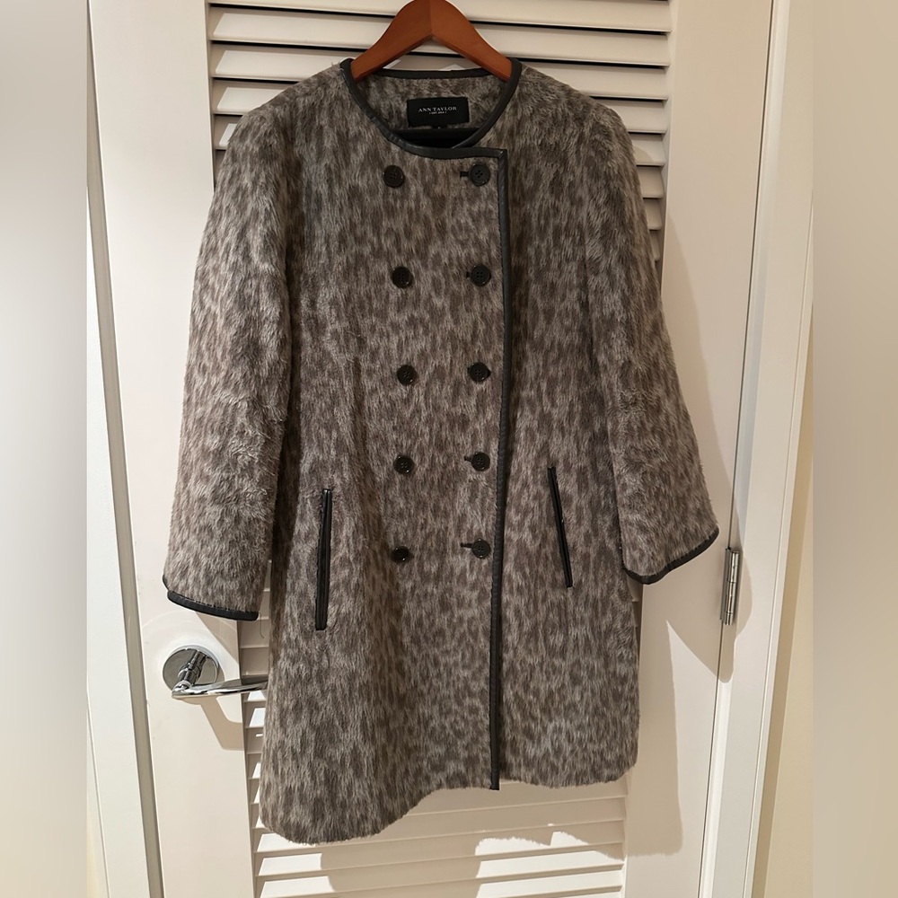 Ann Taylor Leopard Print Coat (Size S)